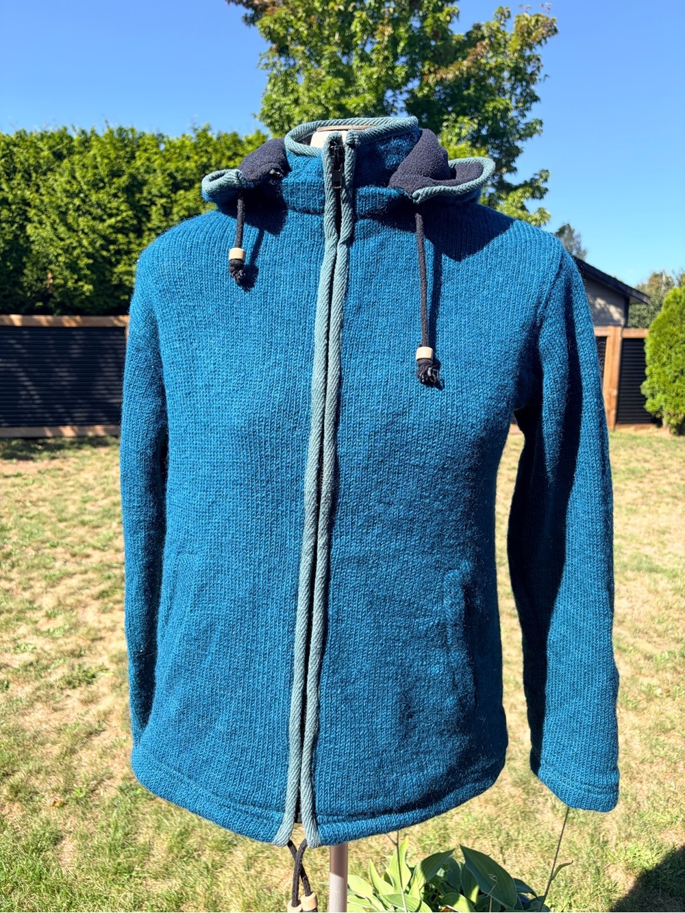 100% Wool Teal Hooded Knit Jacket w/fleece liner - Women's Zip Front. Size Sm.